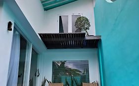 Villa Giyor